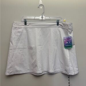 Reel Legends Women’s Reel Wrap Skort – White Performance Fishing Skirt Shorts